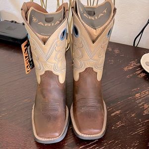 Kid’s Crossfire Ariat Cowboy Boot. Brand new. Size 2.
